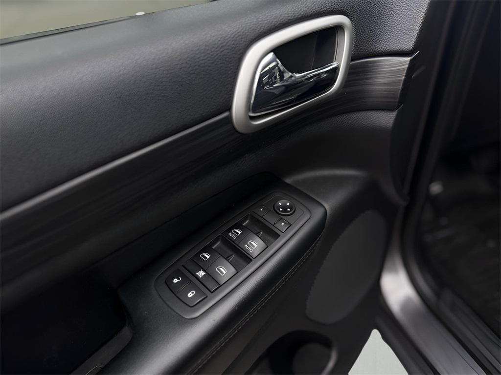 used 2019 Jeep Grand Cherokee car, priced at $16,495