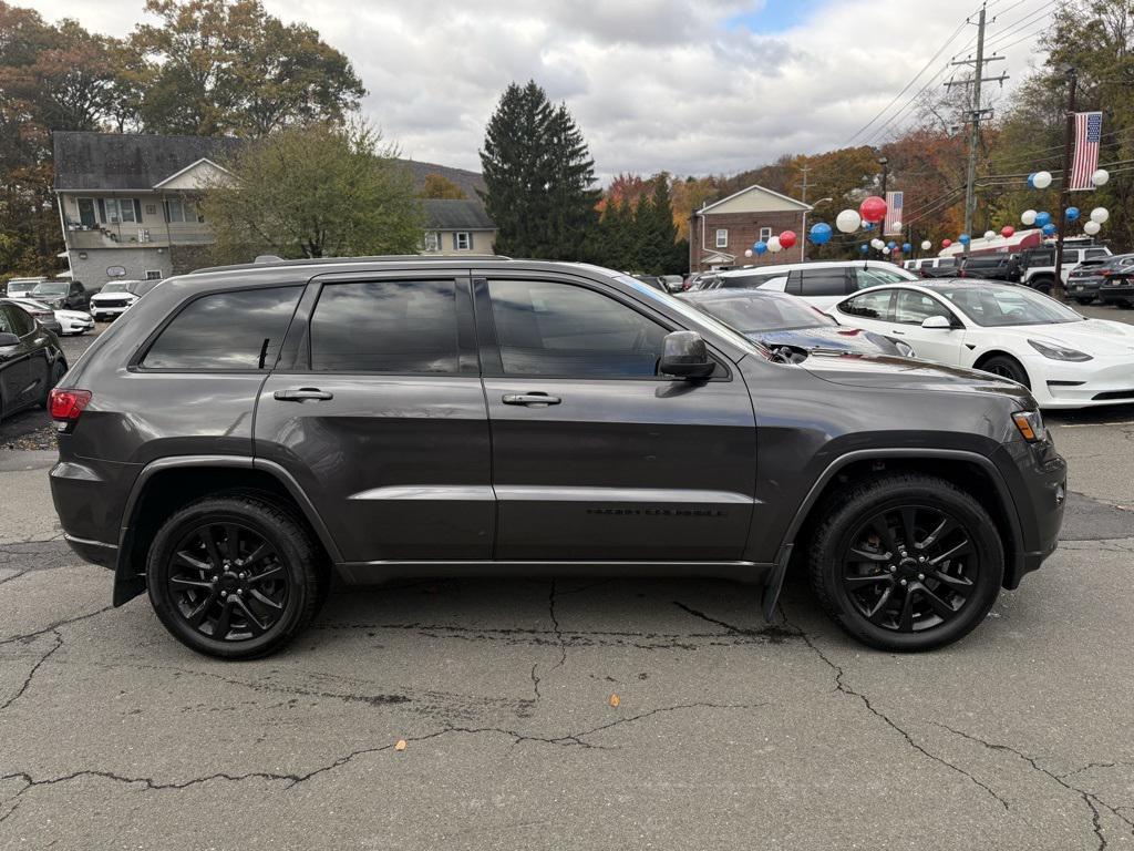 used 2019 Jeep Grand Cherokee car, priced at $17,995