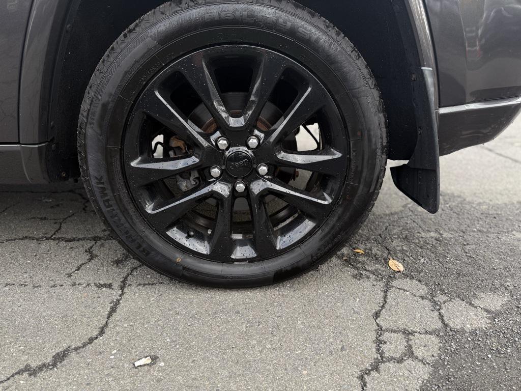 used 2019 Jeep Grand Cherokee car, priced at $17,995