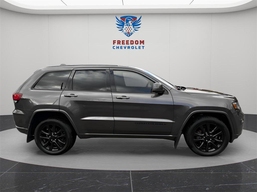 used 2019 Jeep Grand Cherokee car, priced at $16,495