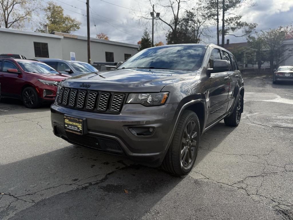 used 2019 Jeep Grand Cherokee car, priced at $17,995