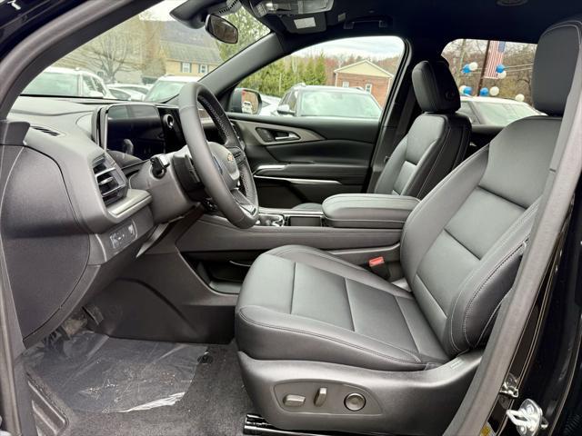 new 2025 Chevrolet Traverse car, priced at $43,095