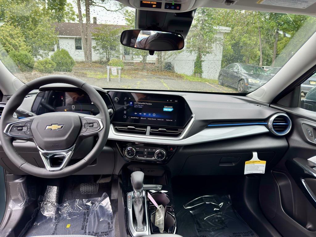 new 2025 Chevrolet Trax car, priced at $24,211