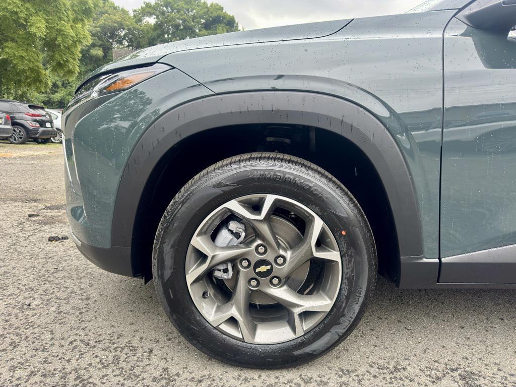 new 2025 Chevrolet Trax car, priced at $24,211