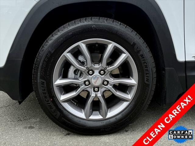 used 2024 GMC Terrain car, priced at $25,995