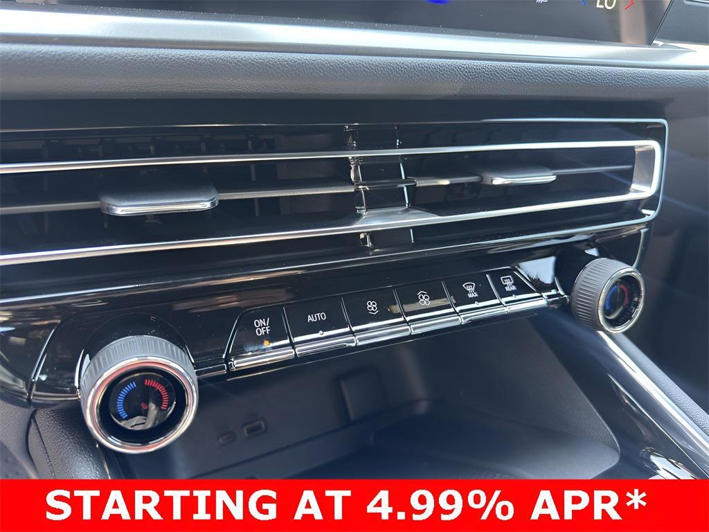 new 2026 Chevrolet Traverse car, priced at $40,450