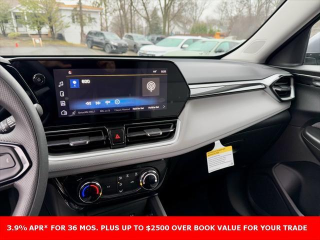 new 2025 Chevrolet TrailBlazer car, priced at $26,128