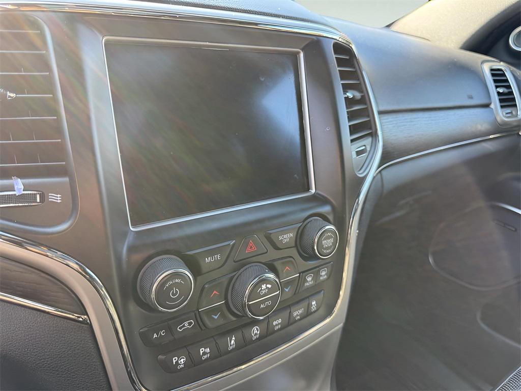used 2018 Jeep Grand Cherokee car, priced at $17,295