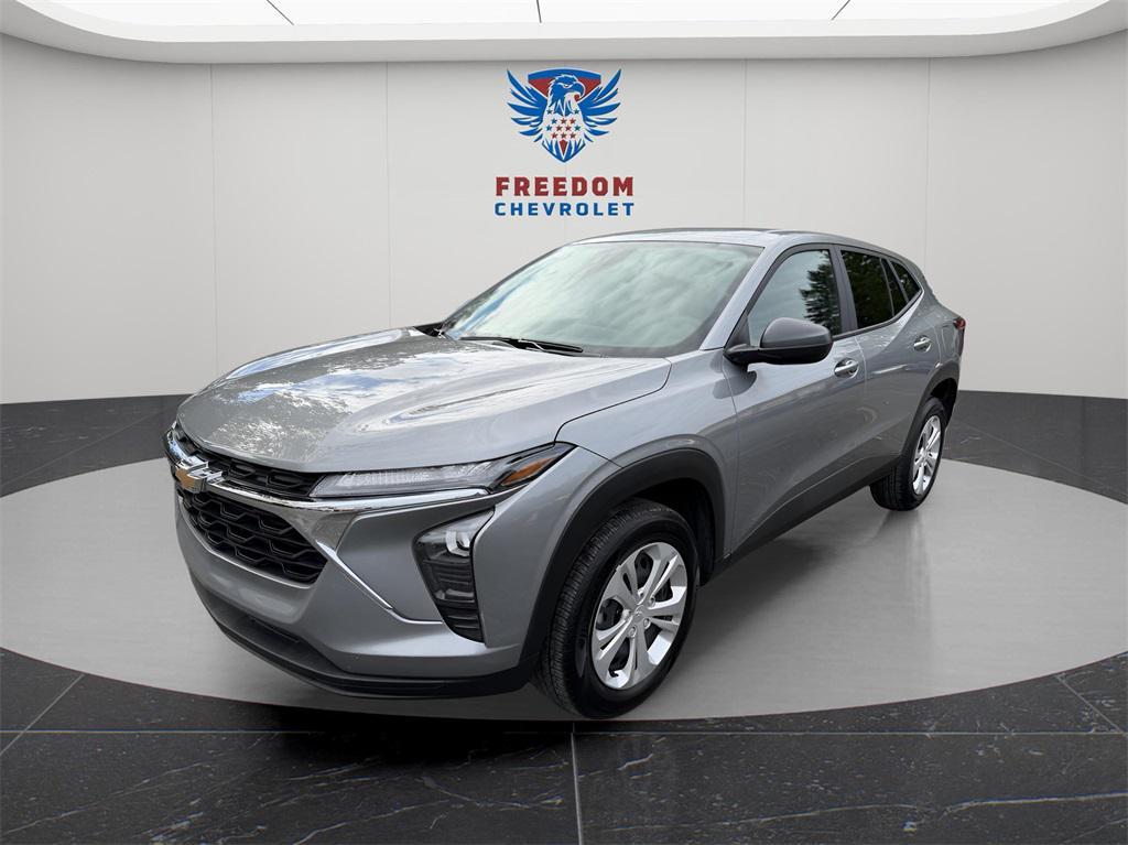 used 2025 Chevrolet Trax car, priced at $19,495