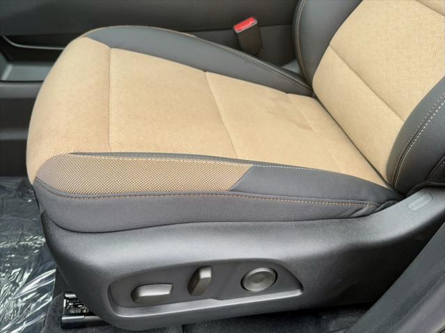 new 2025 Chevrolet Equinox car, priced at $37,084