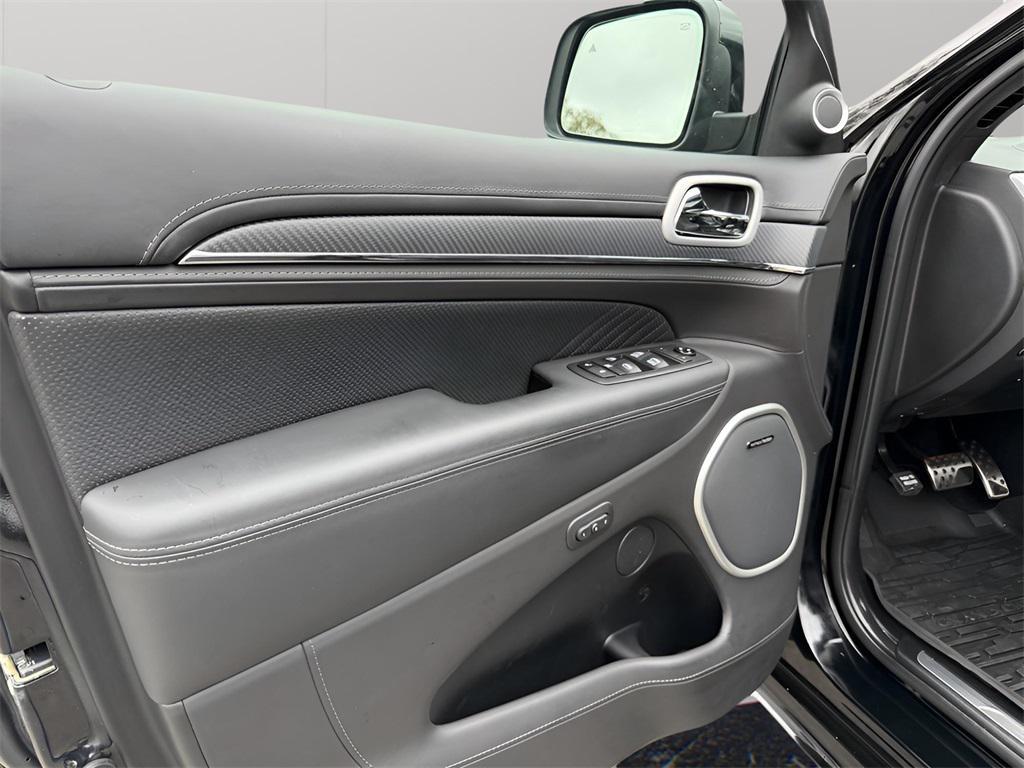 used 2021 Jeep Grand Cherokee car, priced at $57,995