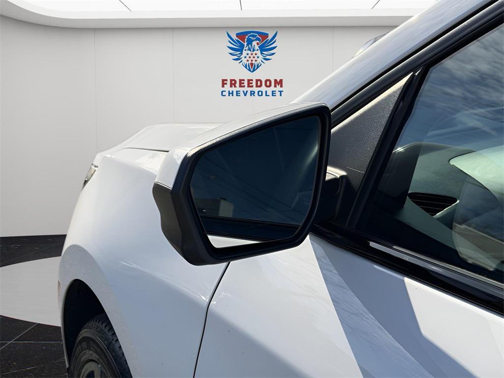 used 2024 Chevrolet Equinox car, priced at $21,995