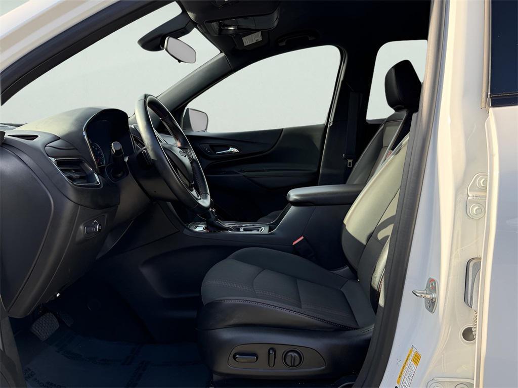 used 2024 Chevrolet Equinox car, priced at $21,995
