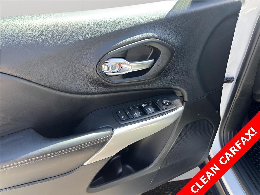 used 2018 Jeep Cherokee car, priced at $13,995