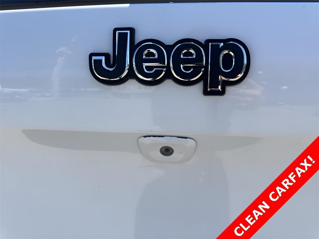 used 2018 Jeep Cherokee car, priced at $13,995