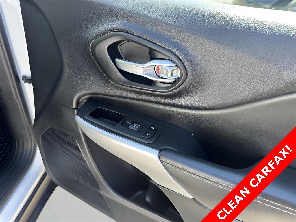 used 2018 Jeep Cherokee car, priced at $13,995