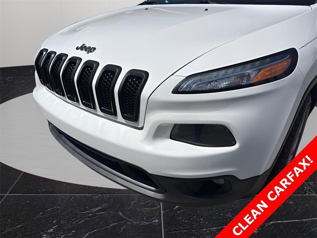 used 2018 Jeep Cherokee car, priced at $13,995