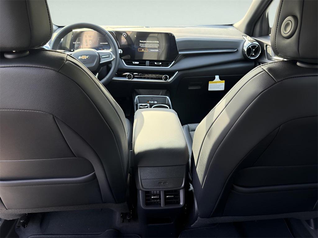 new 2026 Chevrolet Equinox car, priced at $32,277