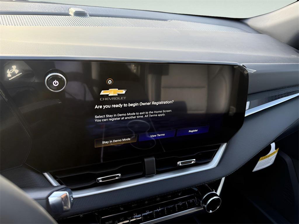 new 2026 Chevrolet Equinox car, priced at $32,277