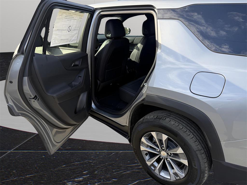 new 2026 Chevrolet Equinox car, priced at $32,277