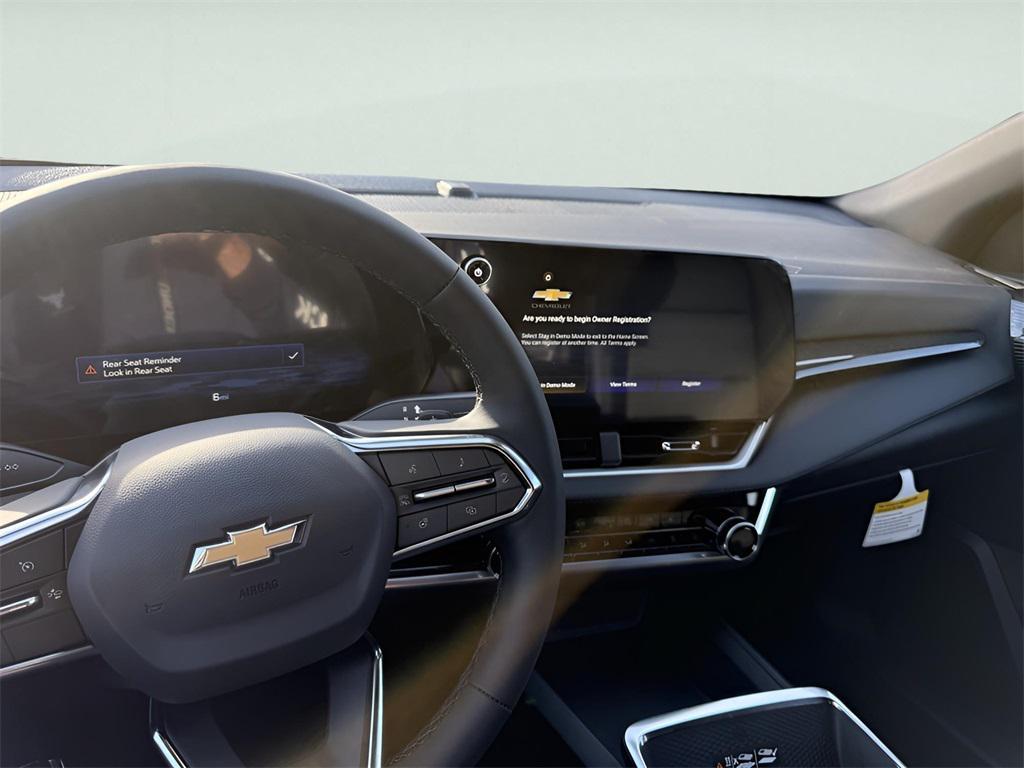 new 2026 Chevrolet Equinox car, priced at $32,277