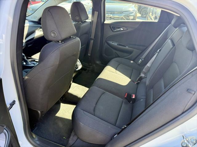 new 2024 Chevrolet Malibu car, priced at $19,995