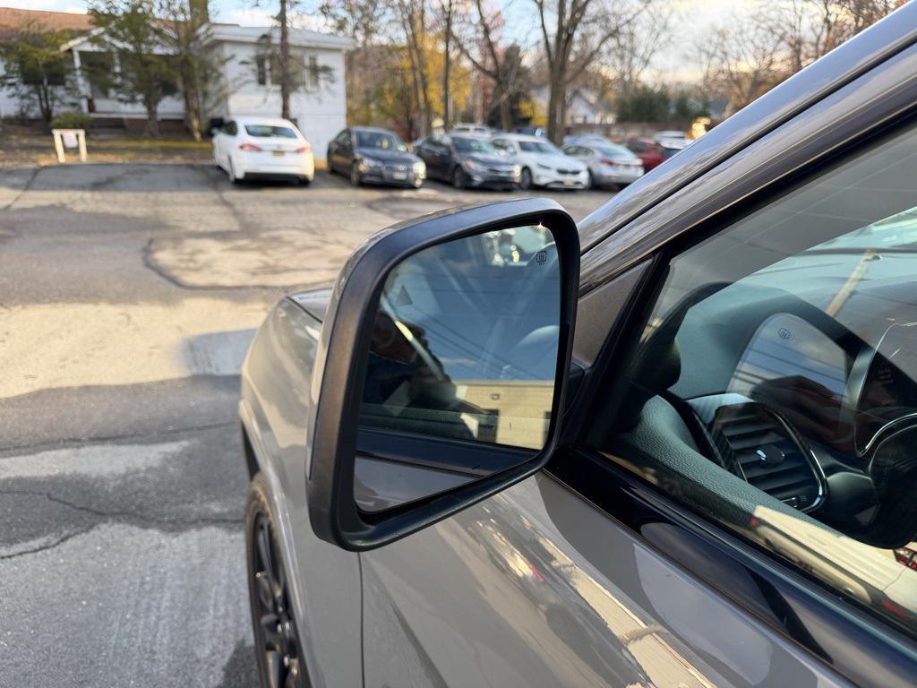 used 2020 Jeep Grand Cherokee car, priced at $21,495