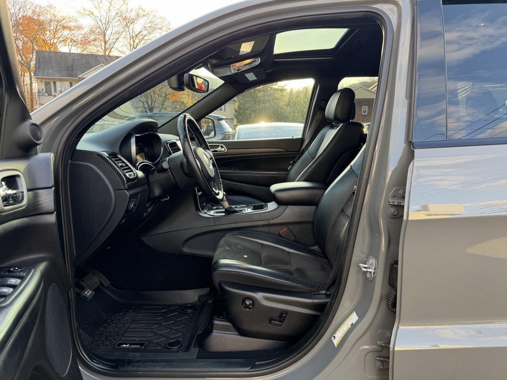 used 2020 Jeep Grand Cherokee car, priced at $21,495