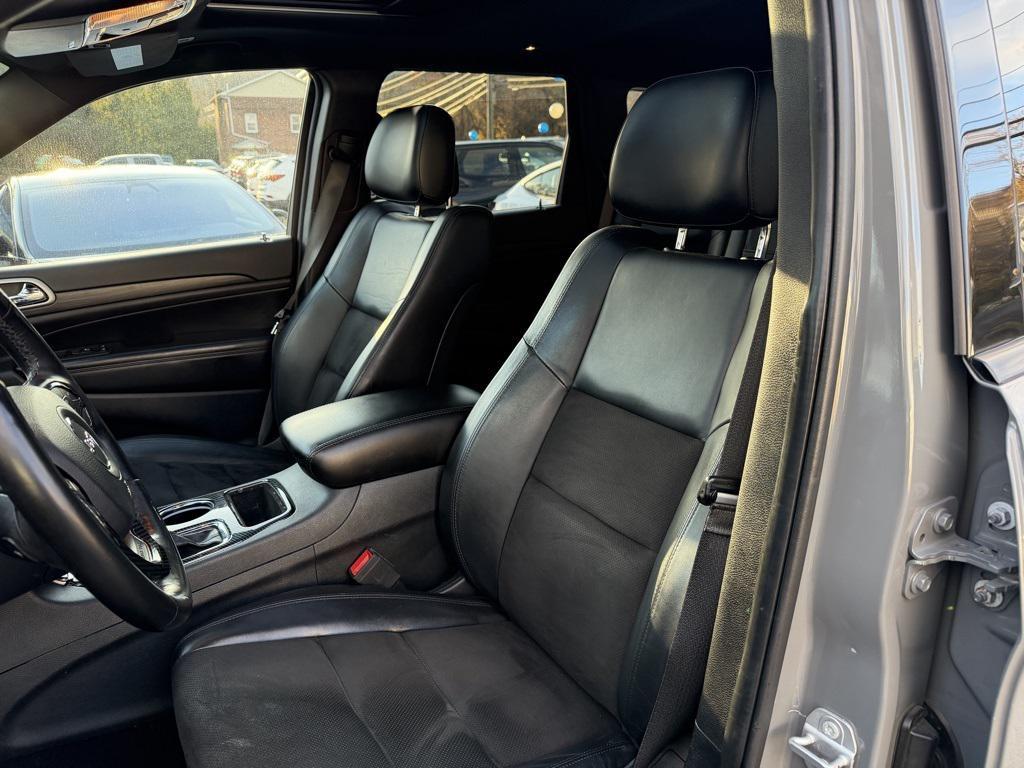 used 2020 Jeep Grand Cherokee car, priced at $21,495