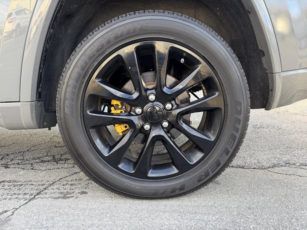 used 2020 Jeep Grand Cherokee car, priced at $21,495