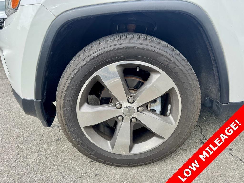 used 2014 Jeep Grand Cherokee car, priced at $14,595