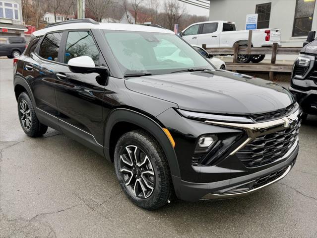 new 2025 Chevrolet TrailBlazer car, priced at $29,251