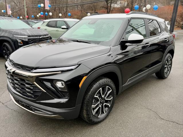 new 2025 Chevrolet TrailBlazer car, priced at $29,251