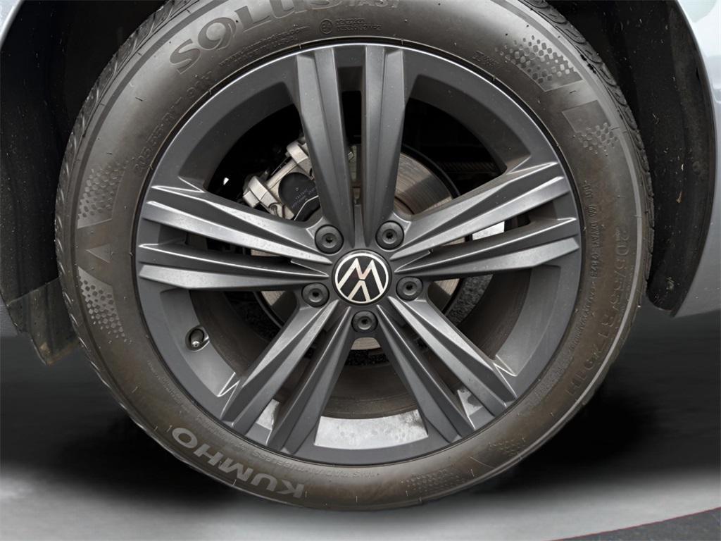 used 2024 Volkswagen Jetta car, priced at $16,295