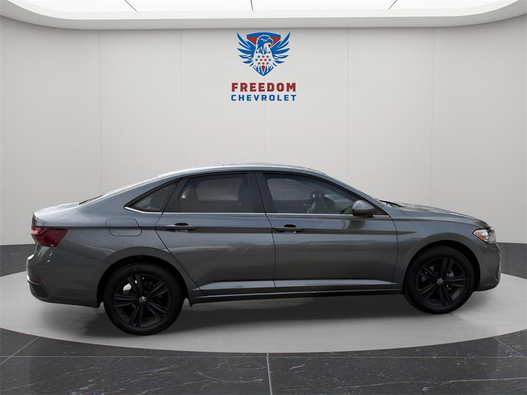 used 2024 Volkswagen Jetta car, priced at $16,295