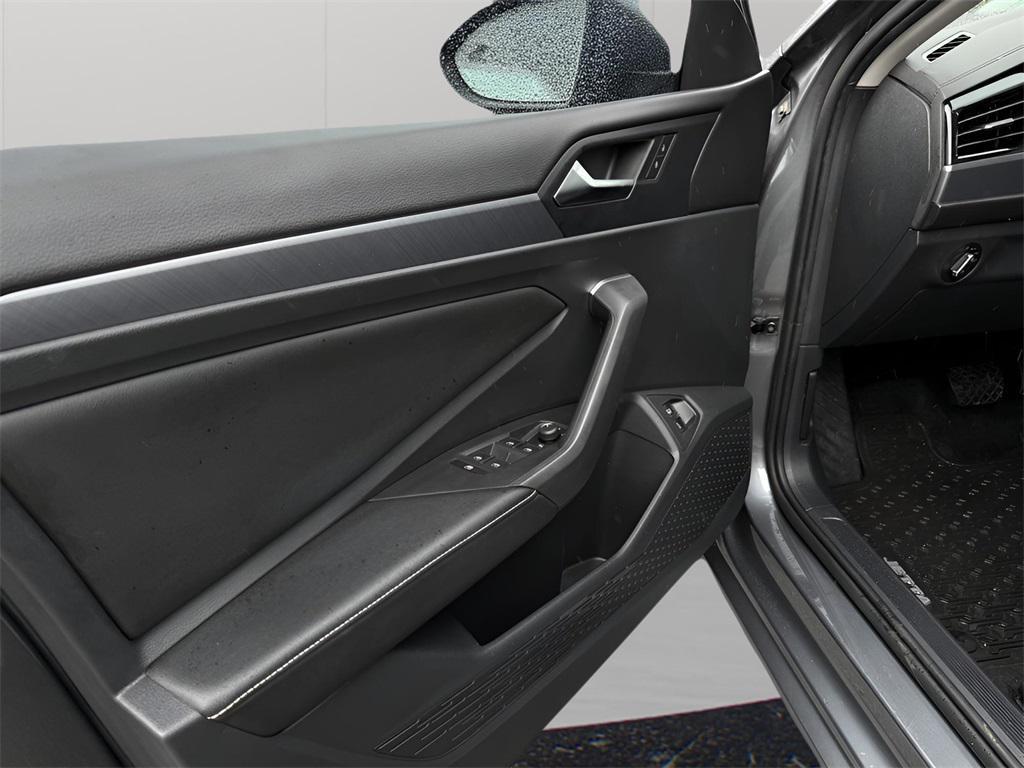 used 2024 Volkswagen Jetta car, priced at $16,295