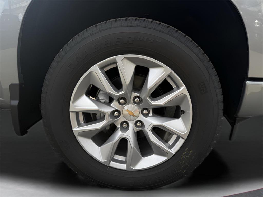 new 2026 Chevrolet Silverado 1500 car, priced at $38,450