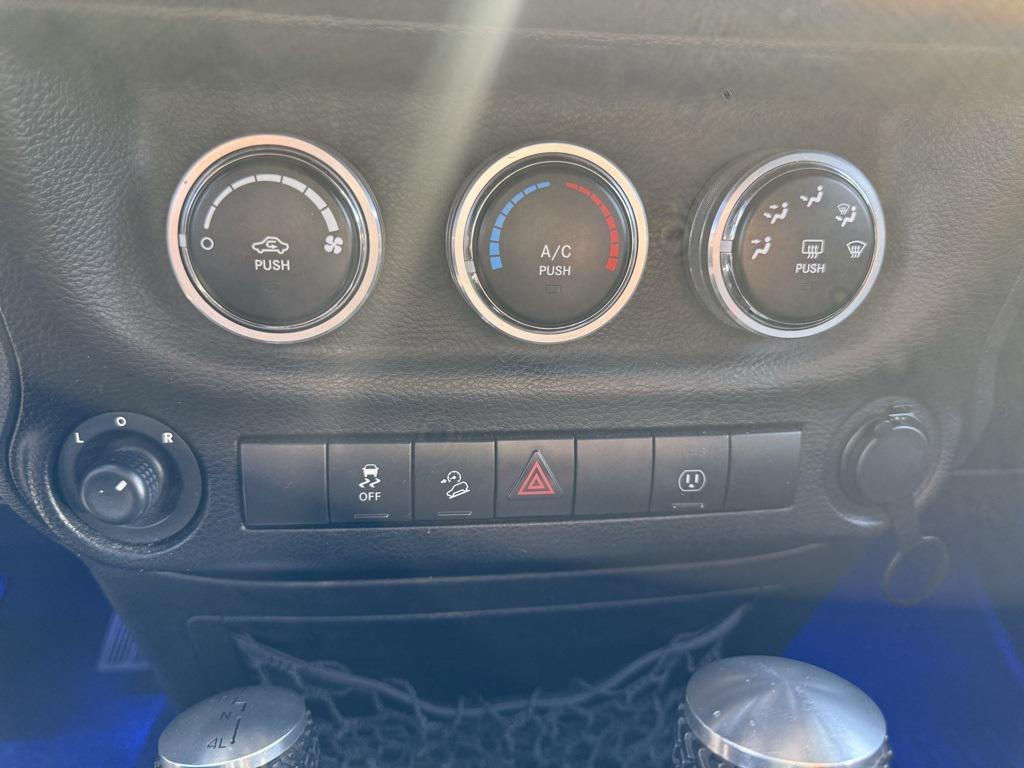 used 2013 Jeep Wrangler Unlimited car, priced at $15,995