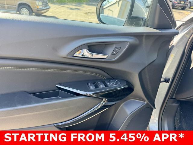new 2025 Chevrolet Trax car, priced at $23,707