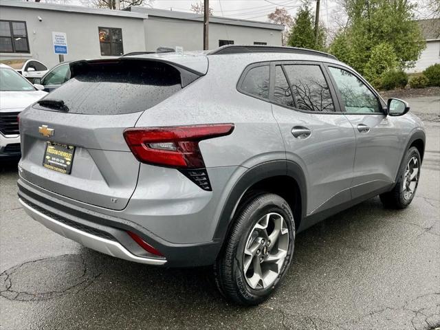 new 2025 Chevrolet Trax car, priced at $24,715