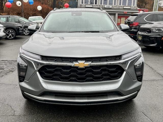 new 2025 Chevrolet Trax car, priced at $23,479