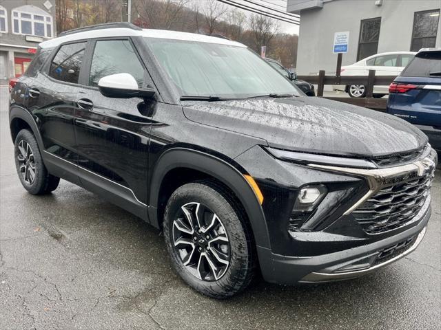 new 2025 Chevrolet TrailBlazer car, priced at $29,251