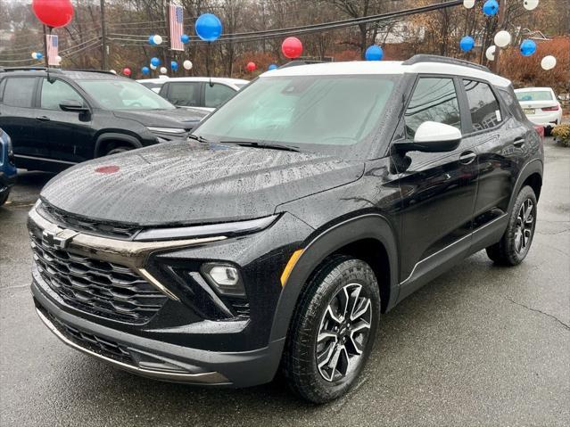 new 2025 Chevrolet TrailBlazer car, priced at $29,251