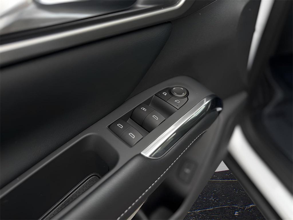 new 2026 Chevrolet Traverse car, priced at $38,495