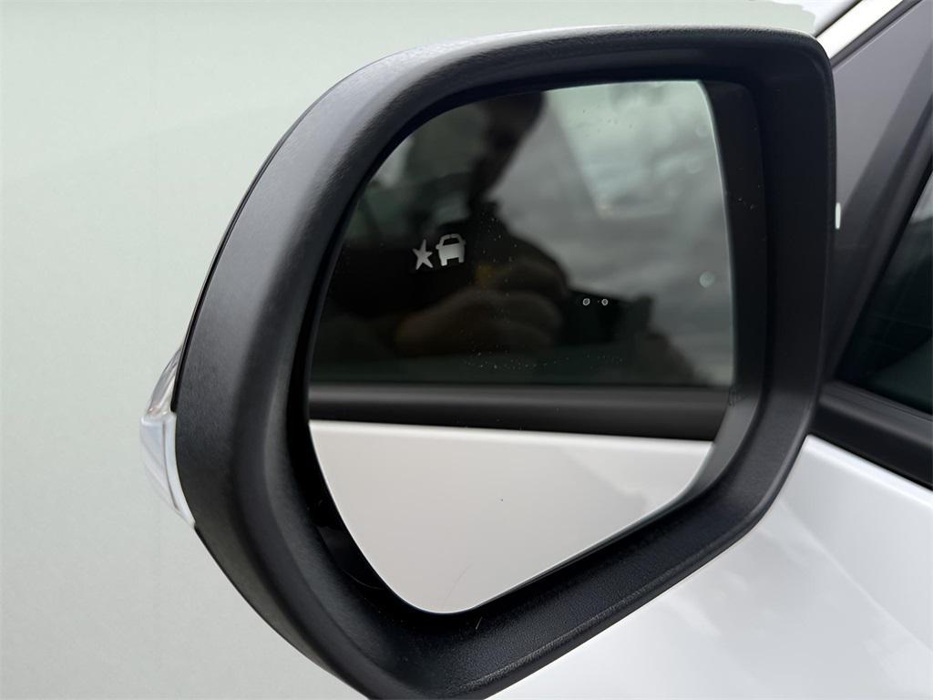 new 2026 Chevrolet Traverse car, priced at $38,495