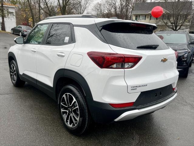 new 2025 Chevrolet TrailBlazer car, priced at $26,690