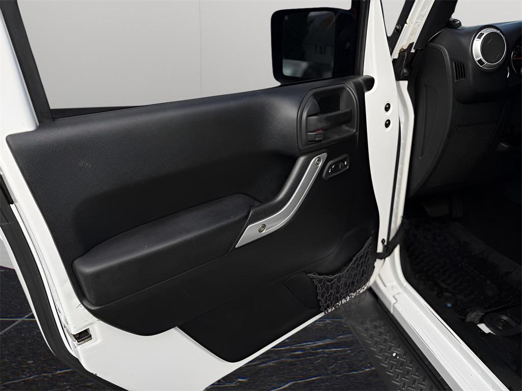 used 2014 Jeep Wrangler Unlimited car, priced at $12,195