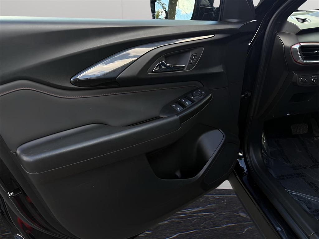 used 2023 Chevrolet TrailBlazer car, priced at $20,995
