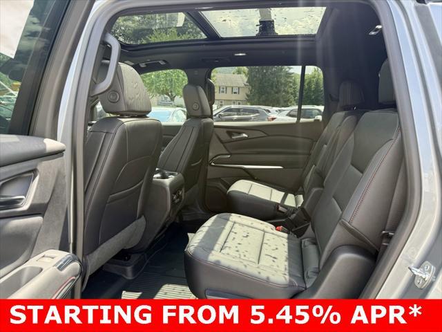 new 2025 Chevrolet Traverse car, priced at $52,140