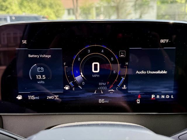 new 2025 Chevrolet Traverse car